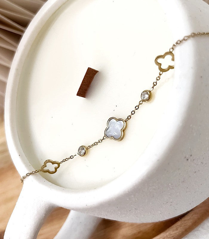 Collier SOHA Blanc